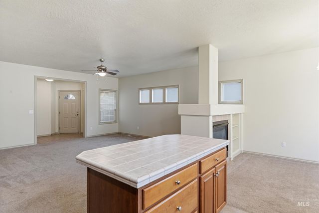 55 S Selwood Lane, Star, ID 83669