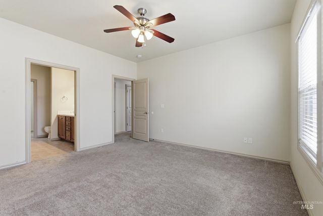 55 S Selwood Lane, Star, ID 83669