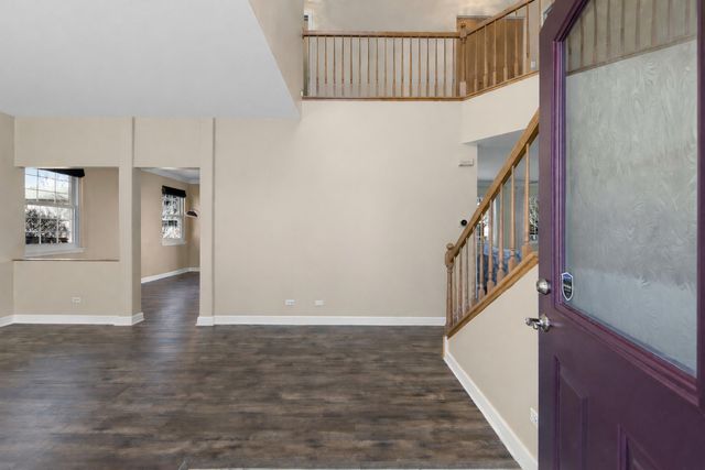 1782 Montrose Drive, Aurora, IL 60503