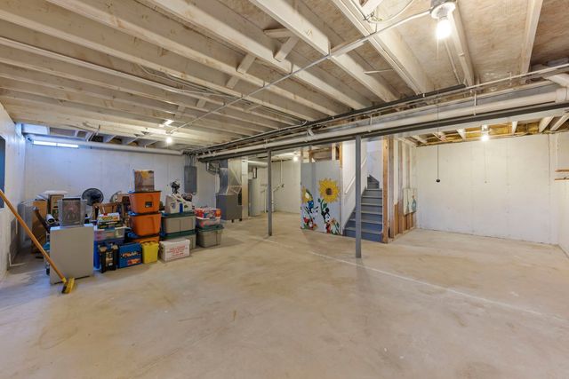 1782 Montrose Drive, Aurora, IL 60503