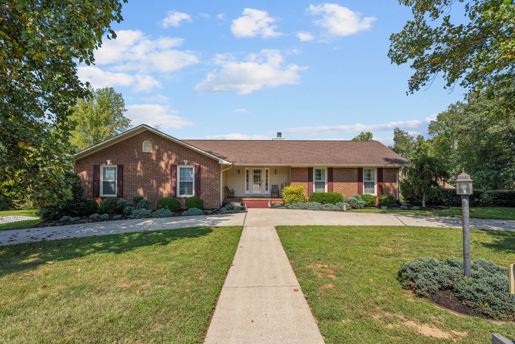 105 Twilight Dr, Winchester, TN 37398