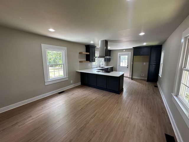 358 N Green River Road, Gaffney, SC 29341