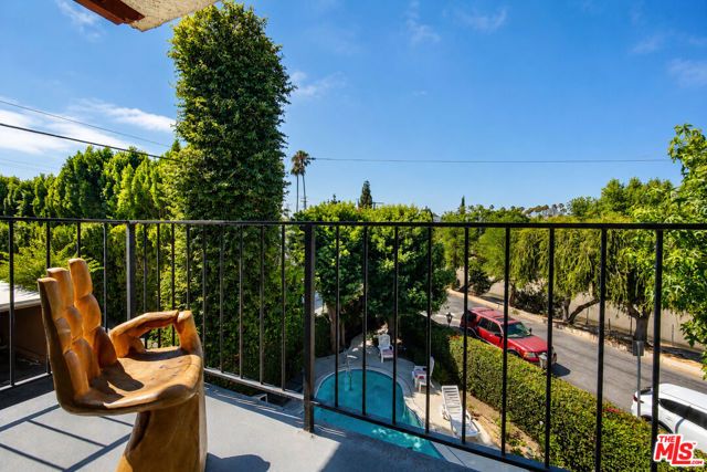 4249 Longridge Avenue 209, Studio City (los Angeles), CA 91604