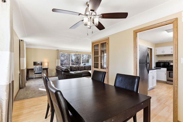 2700 France Avenue N, Robbinsdale, MN 55422