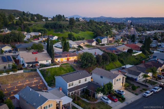 10354 Settle Road, Santee, CA 92071