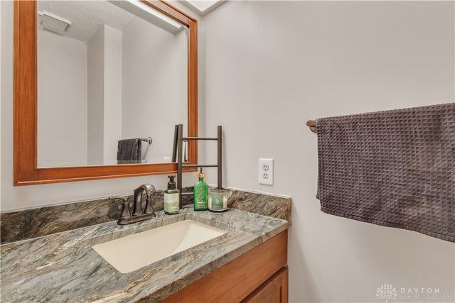 6456 Pheasant Finch Drive, Dayton, OH 45424