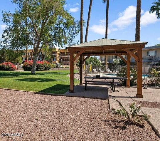 1111 E TURNEY Avenue 18, Phoenix, AZ 85014