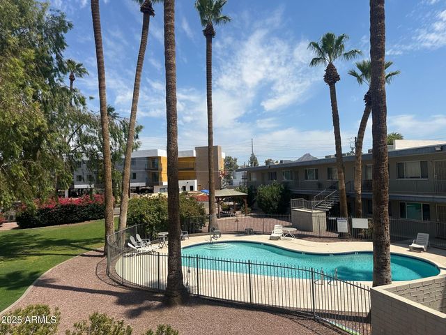 1111 E TURNEY Avenue 18, Phoenix, AZ 85014