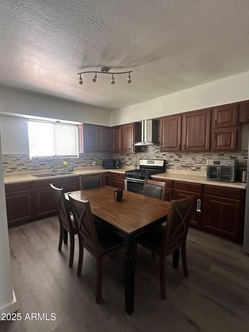 1111 E TURNEY Avenue 18, Phoenix, AZ 85014