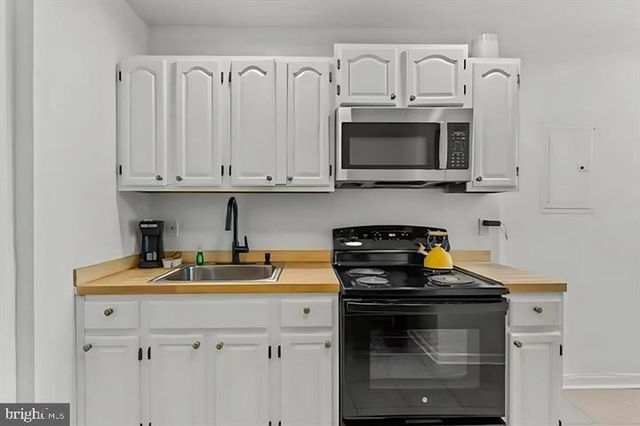 207 N 63RD ST, Philadelphia, PA 19139