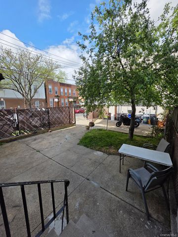5427 Arnold Avenue, Maspeth, NY 11378