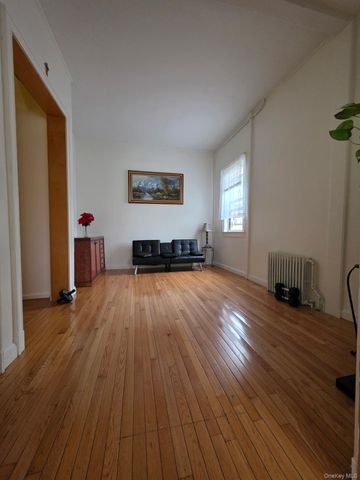 5427 Arnold Avenue, Maspeth, NY 11378