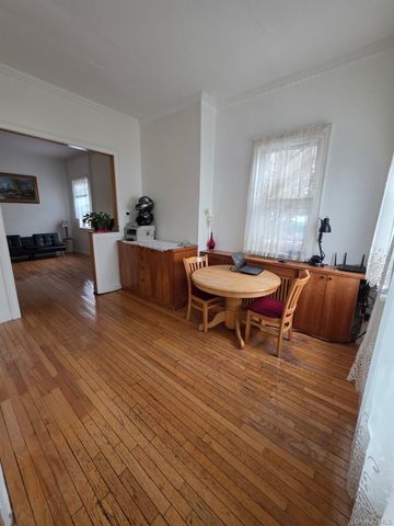 5427 Arnold Avenue, Maspeth, NY 11378