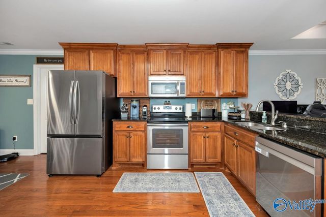 106 Ivy Darlene Drive, New Market, AL 35761