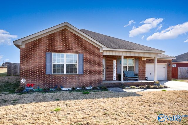 106 Ivy Darlene Drive, New Market, AL 35761