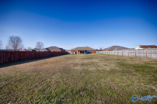 106 Ivy Darlene Drive, New Market, AL 35761