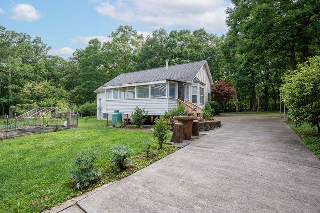 758 Old State Road, Menlo, GA 30731