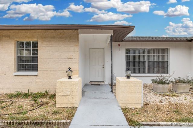 11196 Redgate Street, Spring Hill, FL 34609