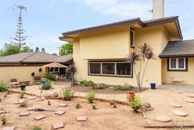 6358 Lago Lindo, Rancho Santa Fe, CA 92067