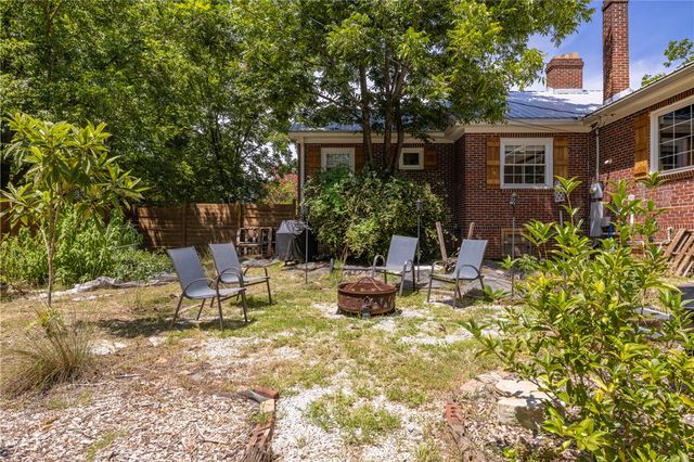 704 Cherry Street, Pendleton, SC 29670