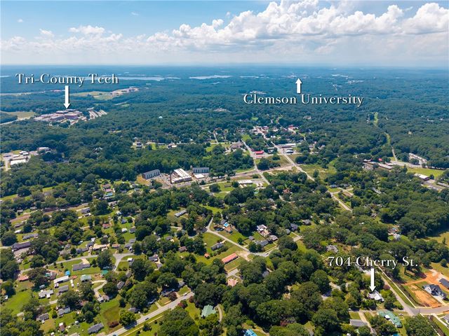 704 Cherry Street, Pendleton, SC 29670