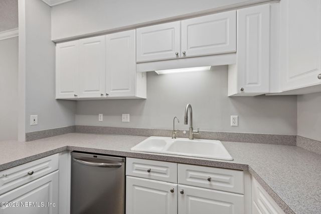 3987 AMERICA Avenue, Jacksonville Beach, FL 32250