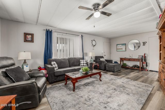 2650 W UNION HILLS Drive 167, Phoenix, AZ 85027