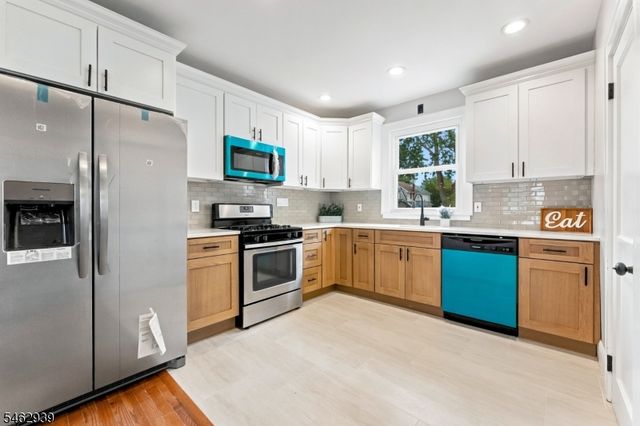 116 E Webster Ave, Roselle Park Boro, NJ 07204