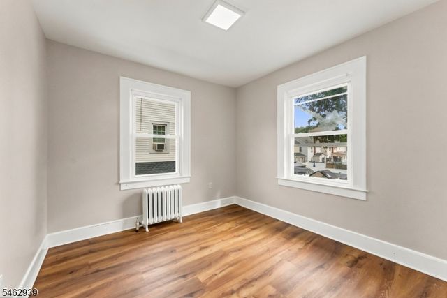 116 E Webster Ave, Roselle Park Boro, NJ 07204