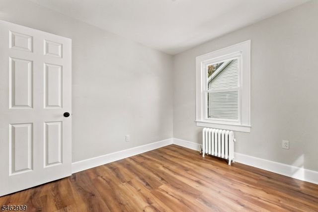 116 E Webster Ave, Roselle Park Boro, NJ 07204