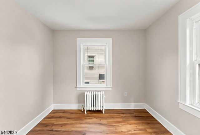 116 E Webster Ave, Roselle Park Boro, NJ 07204