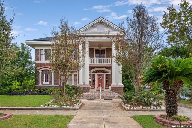 112 E Mistletoe Ave, San Antonio, TX 78212