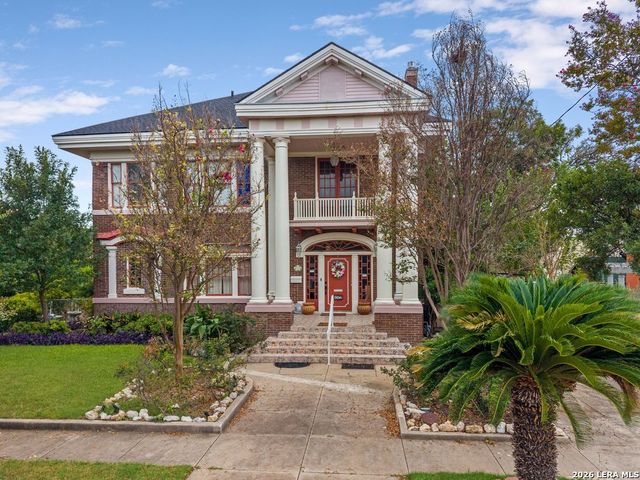 112 E Mistletoe Ave, San Antonio, TX 78212