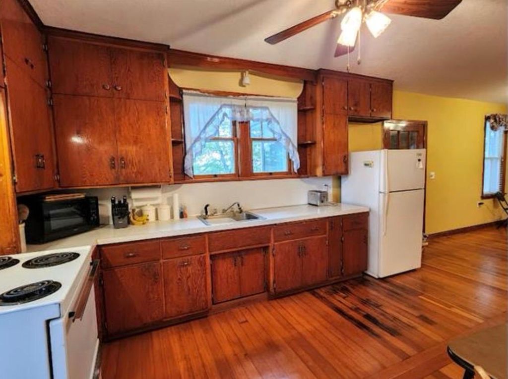 344 NE 1st Street, Belle Plaine, MN 56011 — photo 5