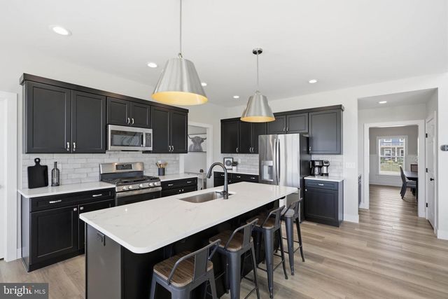 529 BREEZEWOOD LN, Annville, PA 17003