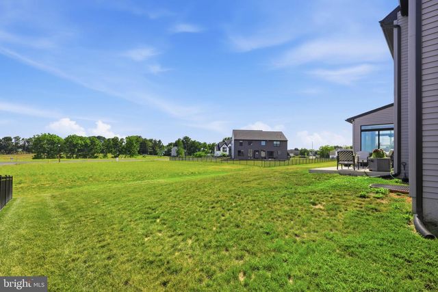 529 BREEZEWOOD LN, Annville, PA 17003