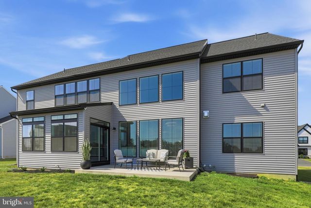 529 BREEZEWOOD LN, Annville, PA 17003