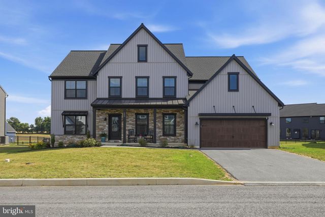 529 BREEZEWOOD LN, Annville, PA 17003