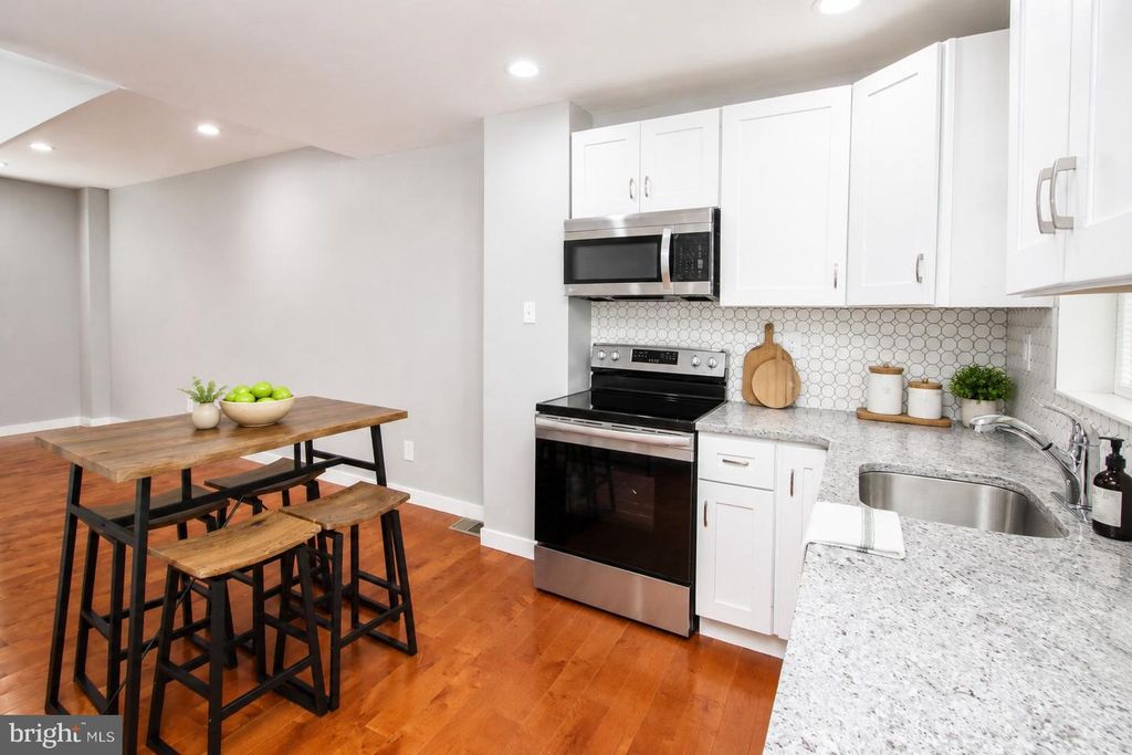 882 N FALLON ST, PHILADELPHIA, PA 19139 — photo 4