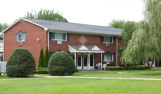 125 Terryville Road 11C, Port Jefferson Station, NY 11776