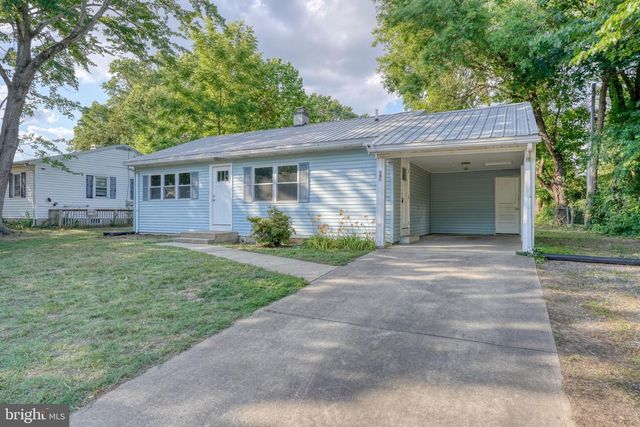 1 HICKORY LN, Dover, DE 19904