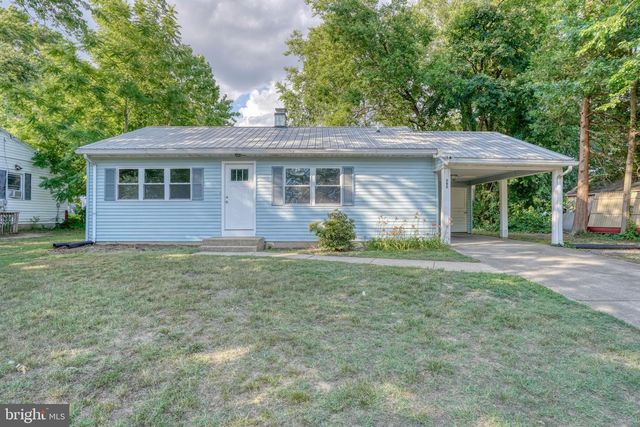 1 HICKORY LN, Dover, DE 19904
