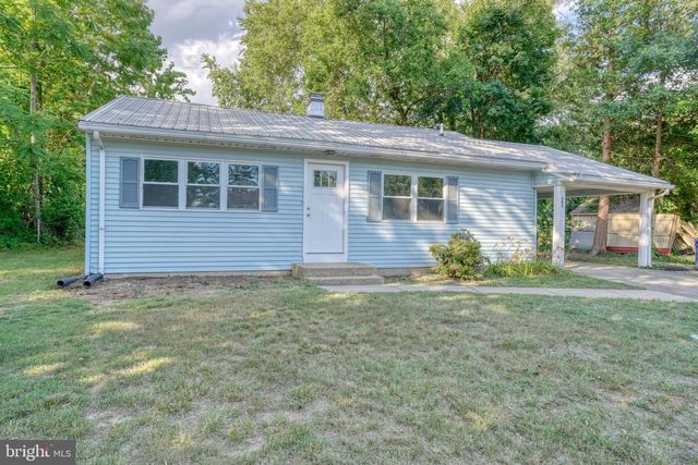 1 HICKORY LN, Dover, DE 19904