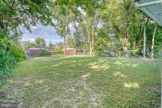 1 HICKORY LN, Dover, DE 19904