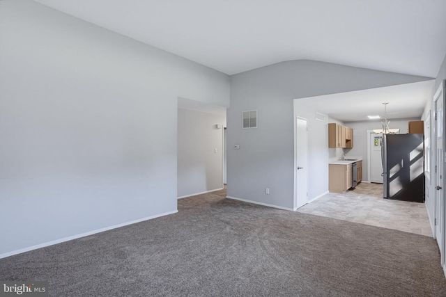 1 HICKORY LN, Dover, DE 19904