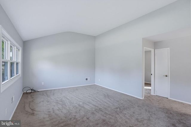 1 HICKORY LN, Dover, DE 19904