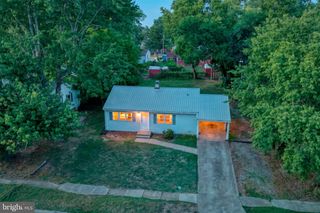 1 HICKORY LN, Dover, DE 19904