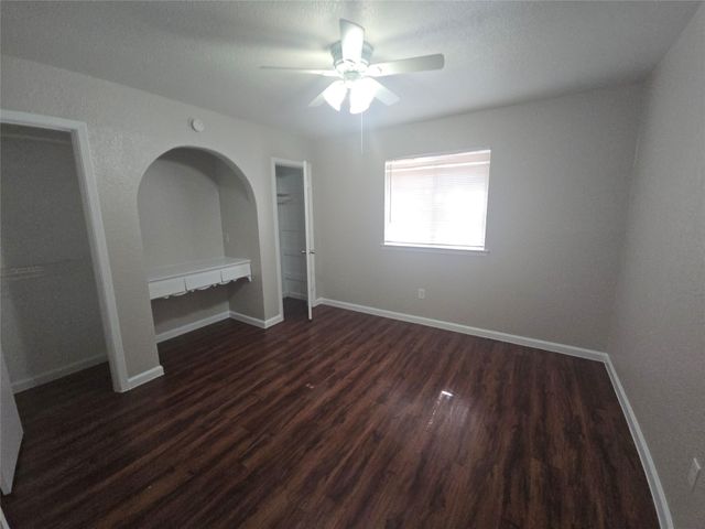 2900 LARAMIE ST, Irving, TX 75062