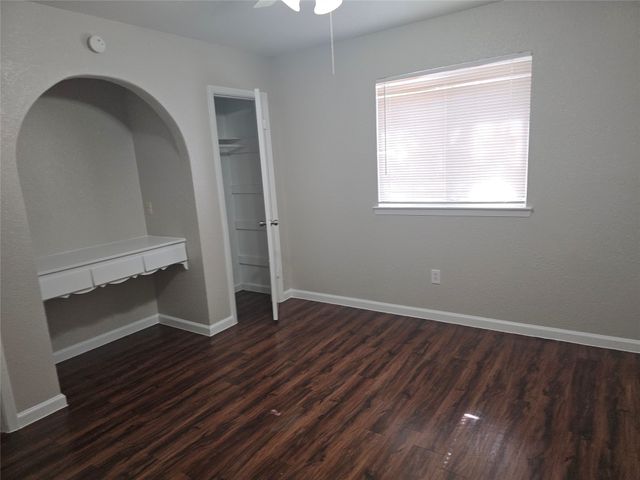 2900 LARAMIE ST, Irving, TX 75062