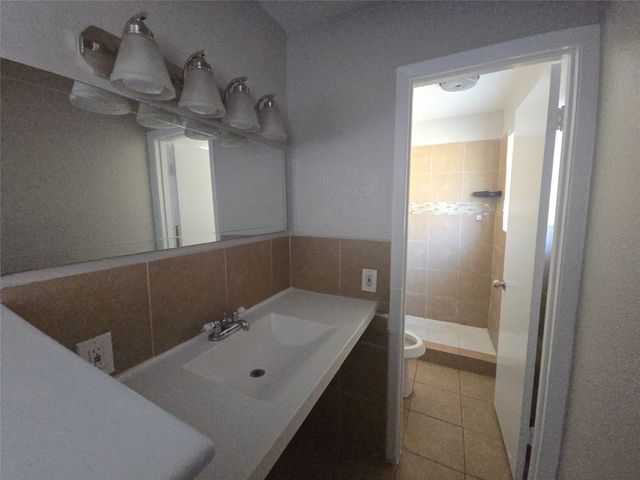 2900 LARAMIE ST, Irving, TX 75062